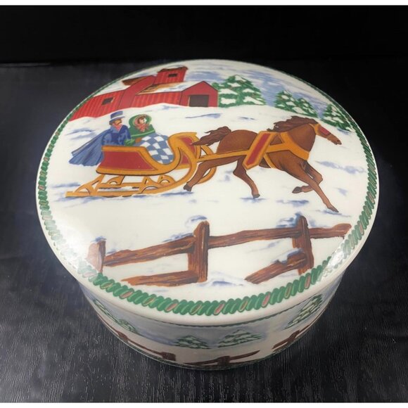 Mikasa Christmas Country Sleigh Ride Lidded Porcelain Lidded Dish Box Collectibl - Picture 1 of 7